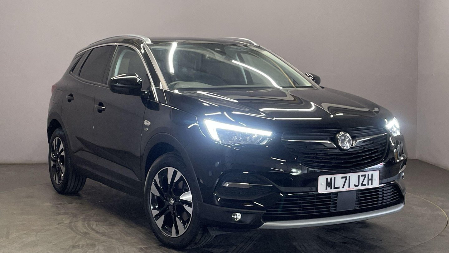 Vauxhall Grandland X listing photo