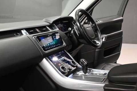 Land Rover Range Rover Sport 3.0 Range Rover Sport HSE Dynamic SDV6 Auto 4WD 5dr 19