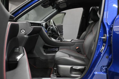 Lexus LBX 1.5 LBX Premium + CVT 5dr 12