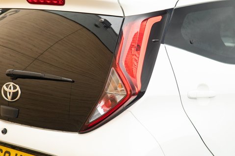 Toyota Aygo VVT-I X-TREND X-SHIFT 9