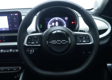 Fiat 600 1.2 600 La Prima HEV Auto 5dr 16