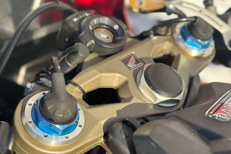 Honda CBR 1000 Super Sports Petrol Manual Euro 4 (192 ps) 22