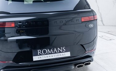 Land Rover Range Rover Sport P530 First Edition 38