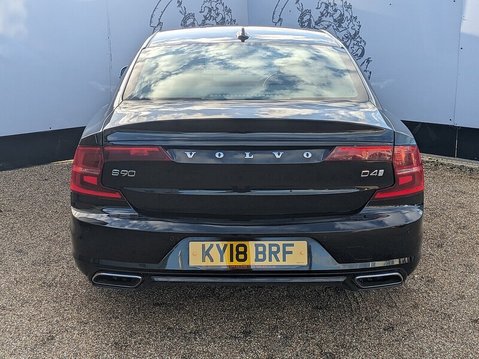 Volvo S90 D4 R-DESIGN 8