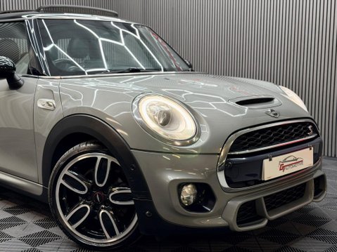 Mini Hatch 2.0 Cooper S Auto Euro 6 (s/s) 3dr 23