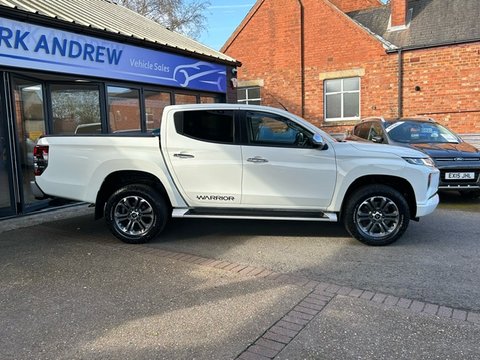 Mitsubishi L200 DI-D WARRIOR DCB 2