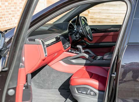 Porsche Cayenne S 16