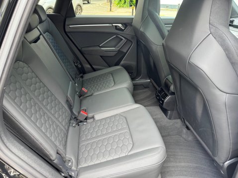 Audi RS Q3 RS TFSI QUATTRO VORSPRUNG 35