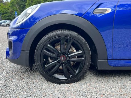 Mini Hatch 1.5 Cooper Sport 3dr 13