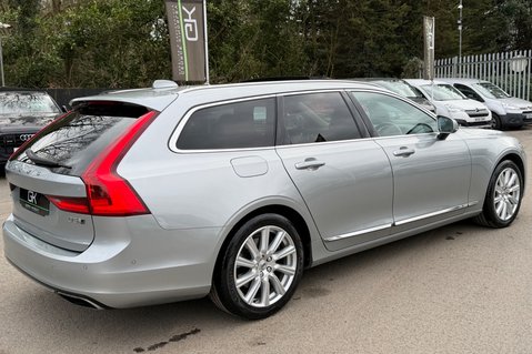 Volvo V90 D5 POWERPULSE INSCRIPTION PRO AWD -PAN ROOF - £6320 OPTIONAL EXTRAS  7