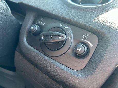 Ford Fiesta TITANIUM X 29
