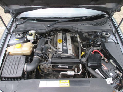 Vauxhall Omega 2.2i 16v CD 4dr 48