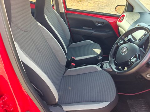 Toyota Aygo VVT-I X-PLAY X-SHIFT 14