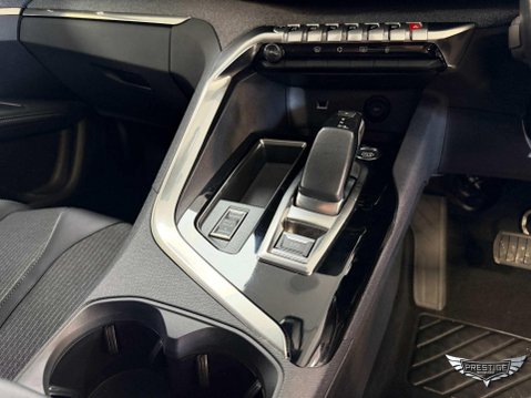 Peugeot 3008 1.6 13.2kWh Allure Premium e-EAT Euro 6 (s/s) 5dr 27