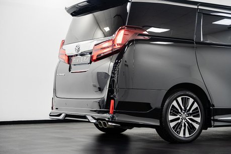 Toyota Alphard 2.5 MPV 2.5 SUV Automatic Petrol 18