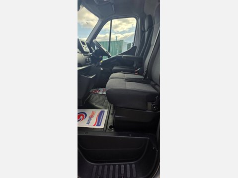 Renault Master BUSINESS + LM35 LWB FWD 2.3 DCI 135ps EU6 12