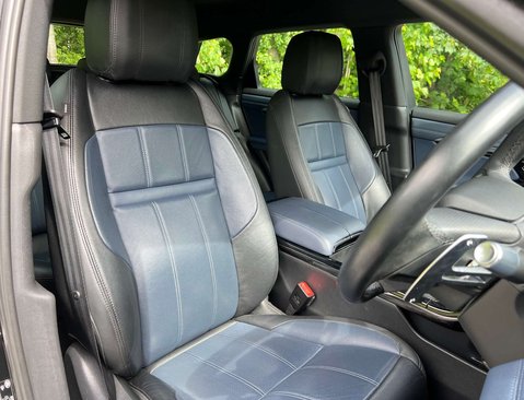 Land Rover Range Rover Evoque 1.5 Range Rover Evoque R-Dynamic SE P300e Auto 4WD 5dr 19