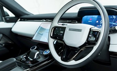 Land Rover Range Rover Sport D300 Dynamic SE 9