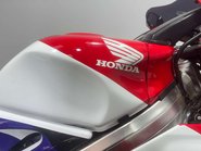 Honda RVF 2000 LATE REGISTERED GENUINE 8K CLASSIC 400CC SUPER SPORT 28