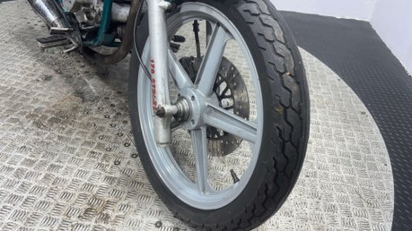 Hyosung Cruise 2002 31K PROJECT BIKE CRUISER 125CC SPARES OR REPAIR 10