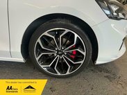 Ford Focus 1.0T EcoBoost ST-Line X Euro 6 (s/s) 5dr 23