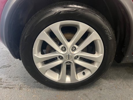 Nissan Juke 1.6 Acenta Premium Euro 5 (s/s) 5dr 20