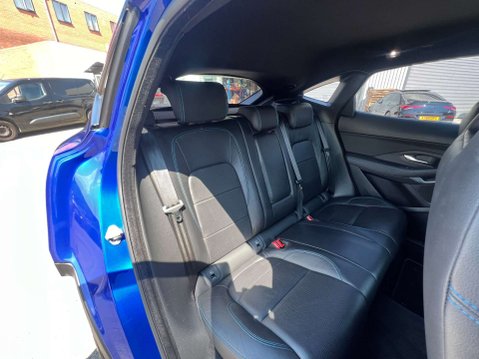 Jaguar E-Pace 2.0 E-PACE R-Dynamic S D AWD Automatic 4WD 5dr - NATIONAL DELIVERY* 19