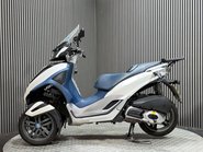 Piaggio MP3 YOURBAN LT 300 RIDE ON A CAR LICENCE TRIKE BIKE PROJECT 4