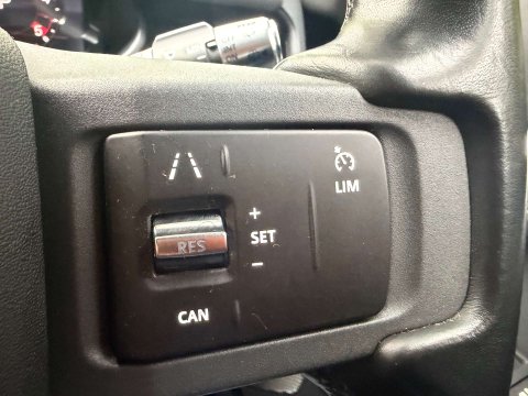 Land Rover Defender 3.0 Defender X-Dynamic S D MHEV Auto 4WD 5dr 53