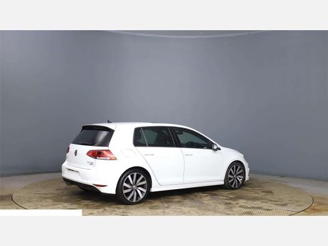 Volkswagen Golf 2.0 TDI BlueMotion Tech R-Line Edition Euro 6 (s/s) 5dr 11