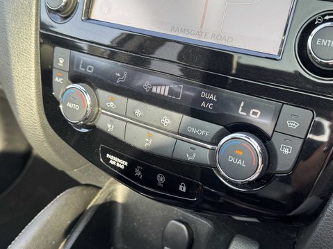 Nissan Qashqai TEKNA DCI 15
