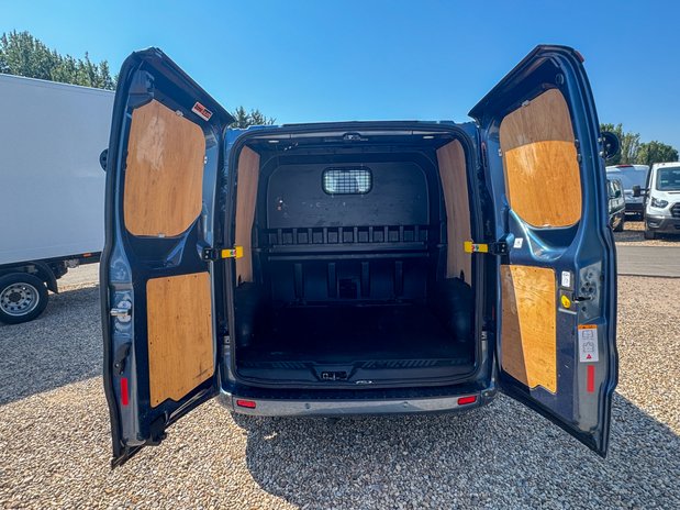 Ford Transit Custom AUTO Crew Cab SWB L1H1 320 Sport Air Con Camera Nav NO VAT SELECT 9