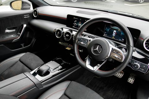 Mercedes-Benz A Class A 180 AMG LINE 4