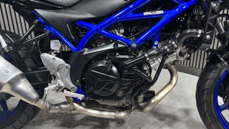 Suzuki SV650 2020 ONLY 8K SERVICED LONG MOT WARRANTY A2 NAKED BIKE 19