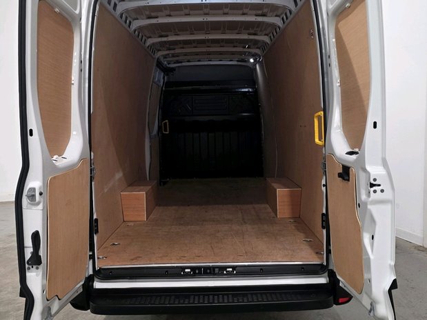 Iveco Daily IVECO DAILY 35S14 2.3 HIGH ROOF BUISNESS VAN 4100 HI-MATIC 10