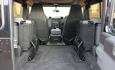 Land Rover 90 Autobiography 2