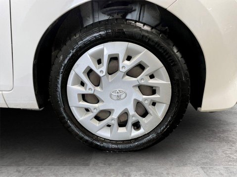 Toyota Aygo 1.0 VVT-i x-play Hatchback 5dr Petrol Manual Euro 6 (s/s) (71 ps) Bluetooth 10