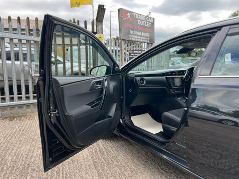 Toyota Auris VVTI BUSINESS EDITION TOURING SPORTS TSS 61