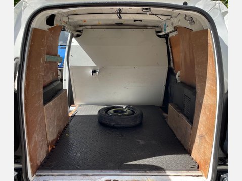 Peugeot Partner 1.6 eHDi 750 SE Panel Van 4dr Diesel Manual L2 (s/s) (134 g/km, 90 bhp) 12