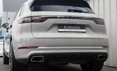 Porsche Cayenne V6 24