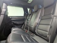 Porsche Cayenne 4.8 Cayenne V8 T Tiptronic S 4WD 5dr 43