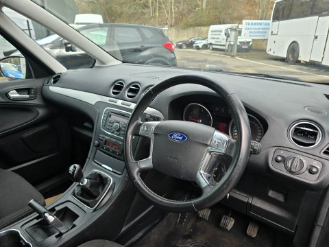 Ford Galaxy ZETEC TDCI 9