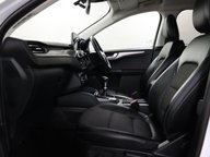Ford Kuga TITANIUM FIRST EDITION 43