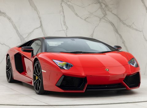 Lamborghini Aventador LP 700-4 Pirelli Edition 1