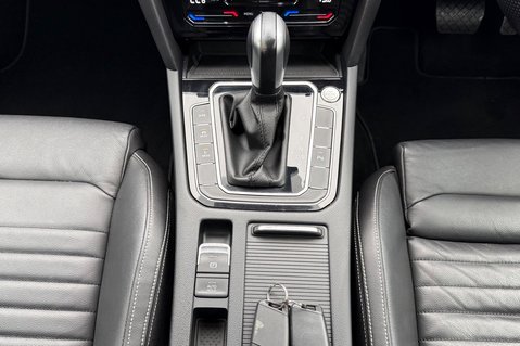 Volkswagen Passat GTE DSG - VAT Q - 1 OWNER - PLUG IN HYBRID - 3 IN STOCK 10