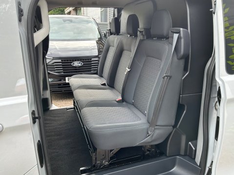 Ford Transit Custom 2.0 320 EcoBlue Limited Crew Van Auto L2 H1 Euro 6 (s/s) 5dr 15