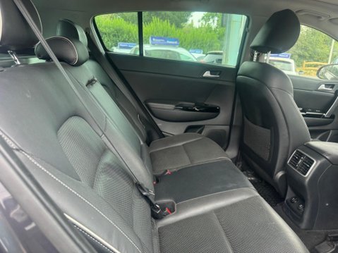 Kia Sportage 1.7 CRDi 4 Euro 6 (s/s) 5dr 6