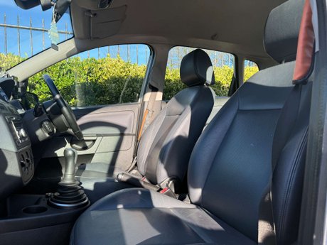 Ford Fiesta 1.4 Fiesta Ghia 5dr 24
