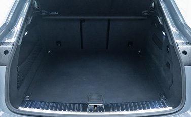 Porsche Cayenne TURBO GT 44