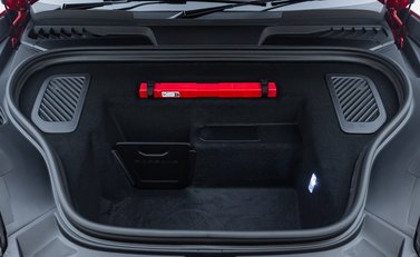 Porsche Macan GTS Electric 48